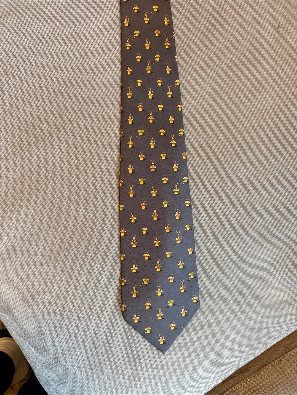 Salvatore Ferragamo Navy Silk Tie with Yellow Motif